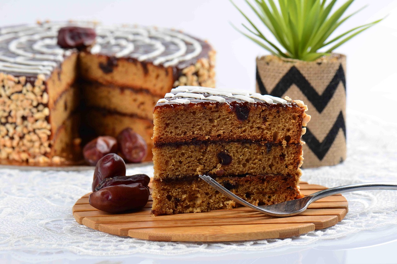 Sweet Cake with Dates